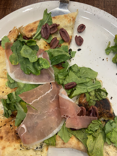 Famoso Neapolitan Pizzeria - Sechelt - Thumbnail