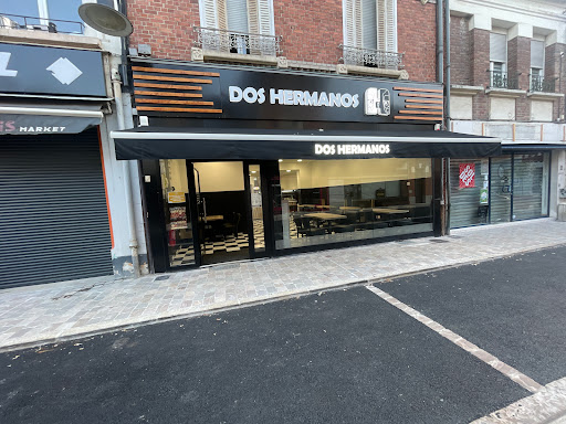 Photo 1 - DOS HERMANOS