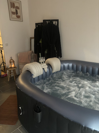 Photo de SPA KSS - SPA Jacuzzi Privatisé Paris-Romainville 93 à Romainville (93230)