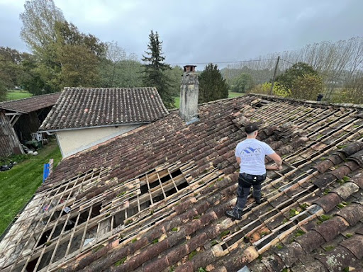 Photo de DS Couverture Agen - Couvreur, Charpente &amp; Rénovation
