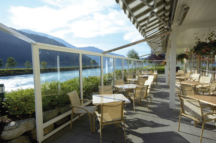 Hotel Loenfjord by null