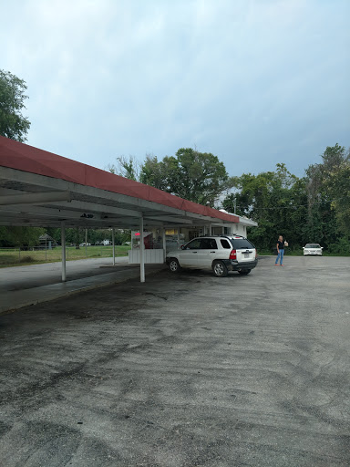 Simone's Drive-In - Thumbnail