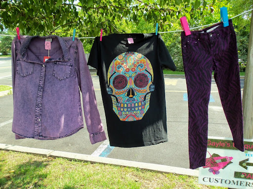 Gayle's Unique Boutique - Thumbnail