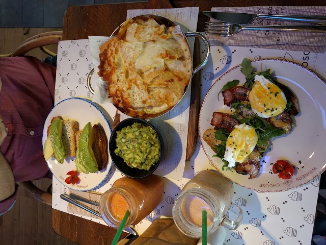 Celicioso Gluten Free Bakery, Food and Drinks
