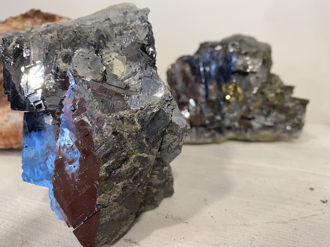Dylan's Den Crystal and Jewellery Shop Open Times