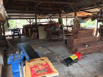 Photos of Den Workshop