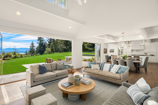 Amy Gulden/Team Langley Real Estate - Thumbnail