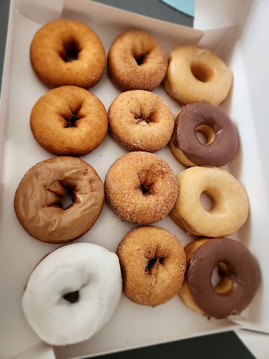 Sugar Babes Donut Shop & Deli Gallery - United States