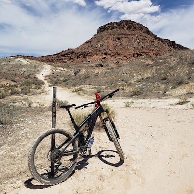 New Bearclaw Poppy Navajo Trailhead