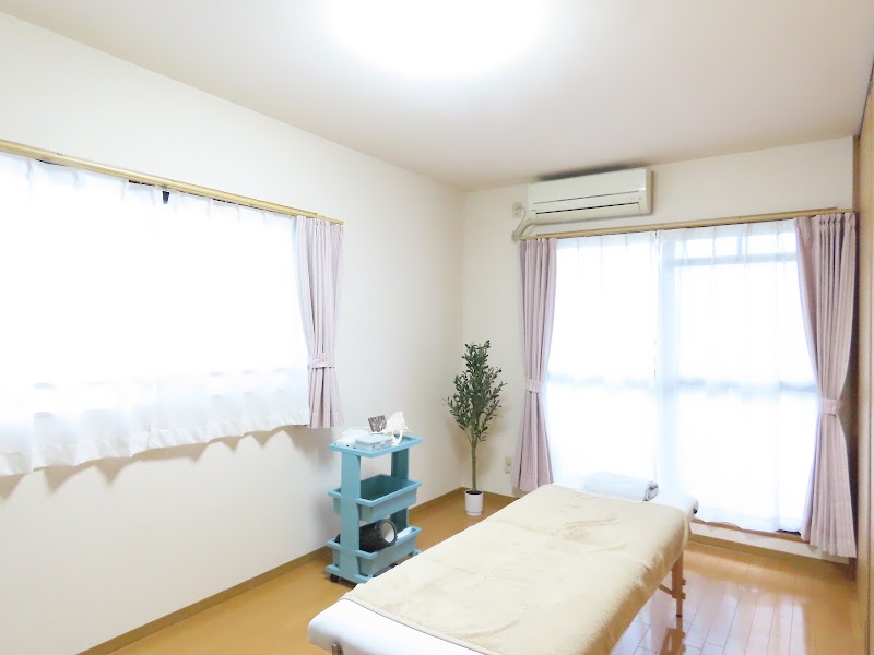 産後骨盤矯正/ダイエット整体専門/よもぎ蒸したつのママ友サロン