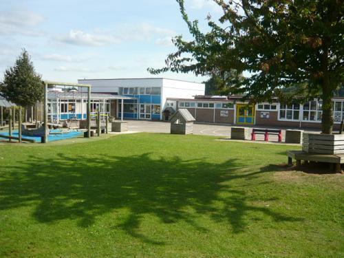 Cam Woodfield Infant School