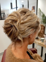 Photo n°20 de Evolu Tif à Ussel (Salon de coiffure)