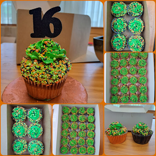 Cakes by Jen Musser - Thumbnail