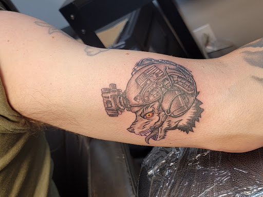Red Spade tattoo - Thumbnail