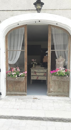 Photo de La Maison des Créateurs à Confolens (16500)