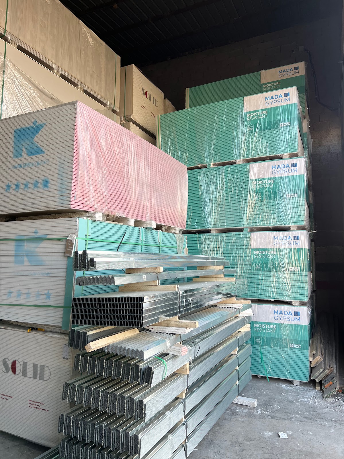 شركة ازيج للتجارة ومواد البناء بريدة - صورة 2