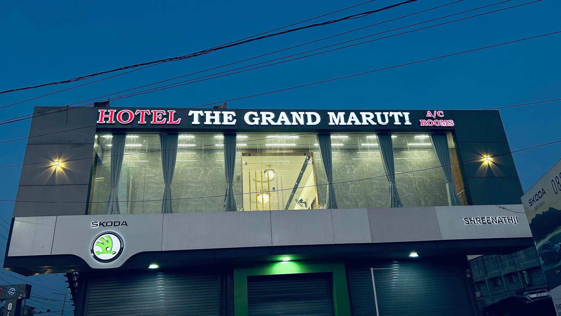 HOTEL THE GRAND MARUTI