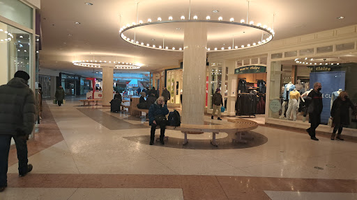 Pace Versaille - Visual