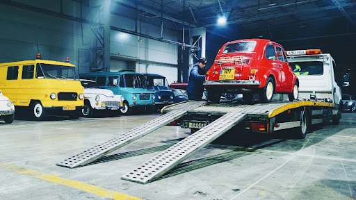 KLASYCZNA LAWETA POMOC DROGOWA WARSZAWA BIAŁOŁĘKA