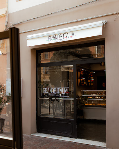 Lounge Bar & Coffee Grande Italia