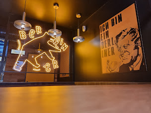 Photo n°4 de PUB ET VOUS & menuboardtv à Ozoir-la-Ferrière (Magasin d'enseignes lumineuses)