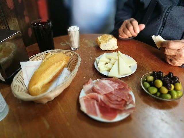 La bodega fila el labrador