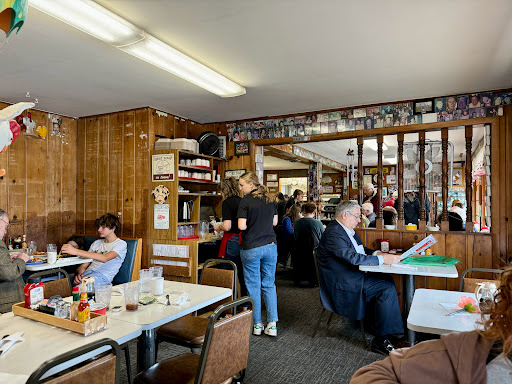 Peg's Countryside Cafe Gallery - United States