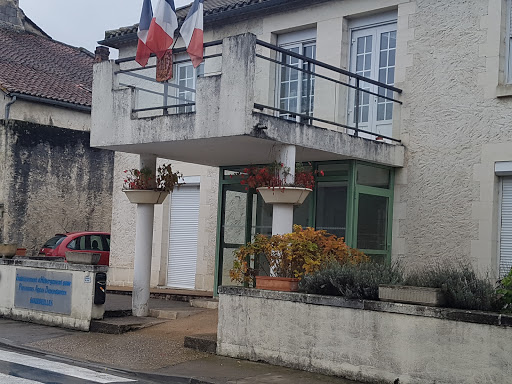 Photo de Colisée - EHPAD LES CHAMINADES à Champagnac (15350)