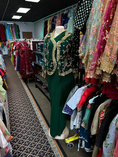 Maya's Collection - Visual