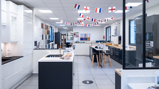 Howdens Cuisines - Pierrelaye Gallery - France