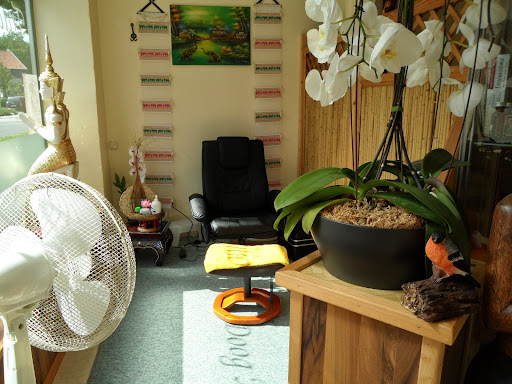 Doog Maai Thai Massage - Thumbnail