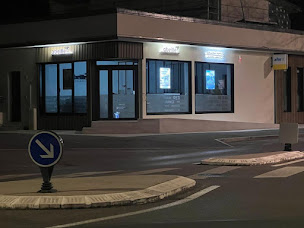 Photo n°5 de Abeille Assurances - Dax Rive Gauche à Dax (Agence d'assurance pour locataires)