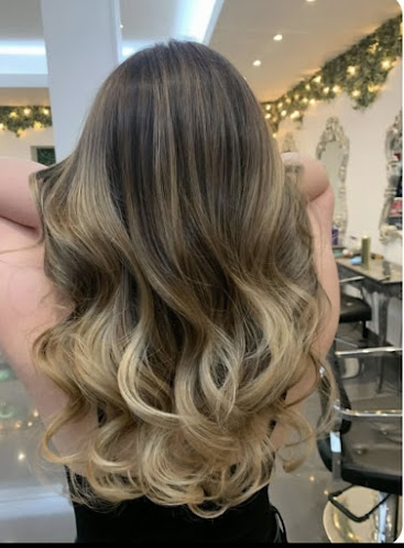 Lil Missy Salons - Barber shop