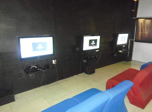 Max Gaming Center, Author: Dilan Dias