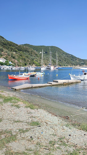 Opinii despre Petrino cafe pizza în Λουτράκι-Περαχώρα - Πίτσα