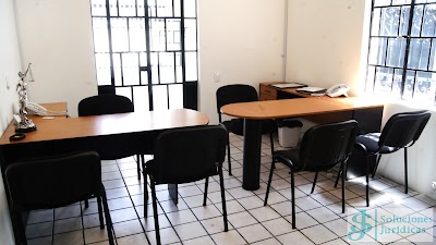 Photos of Free Counseling lawyers, Lic. Victor Carrillo Estrada