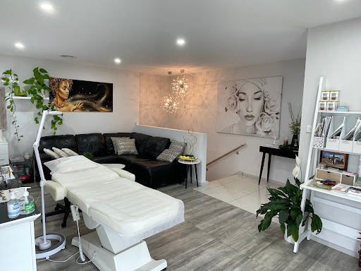 Graces Lashes and Cosmetic Tattooing - Thumbnail