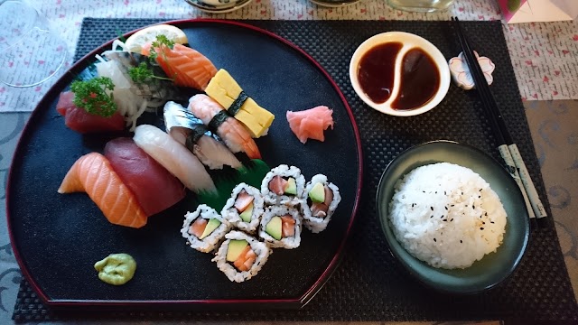 Sushi Hanami