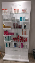 Photo n°3 de Actuel Coiffure à Le Pecq (Salon de coiffure)