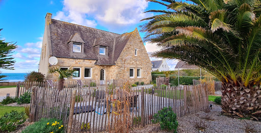 Photo de villa Yana et Enora/Bretagne/bord de mer/piscine à Sibiril (29250)