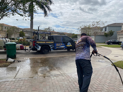 Mo's Cleaning Services - Visual