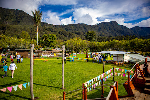 La Jira Granja Restaurante
