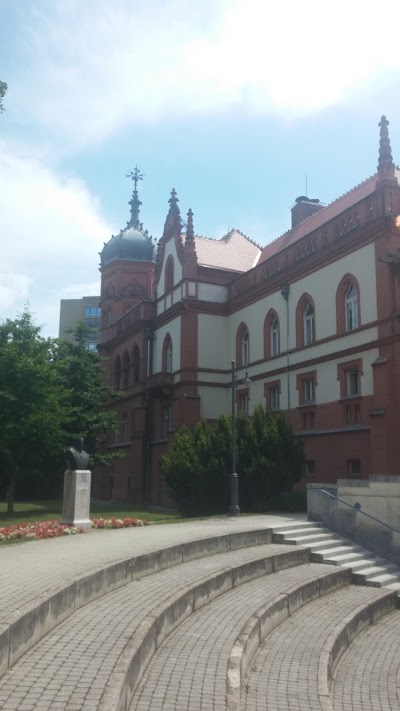 Photos of E&ouml;tv&ouml;s K&aacute;roly County Library