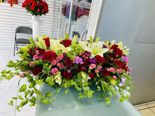 Dany Flowers - Thumbnail