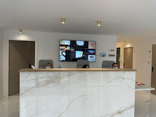 Photo n°2 de Centre Dentaire La Garenne-Colombes Urgence Dentaire - Pédodontiste - Orthodontiste - Implant dentaire à La Garenne-Colombes (Parodontiste)