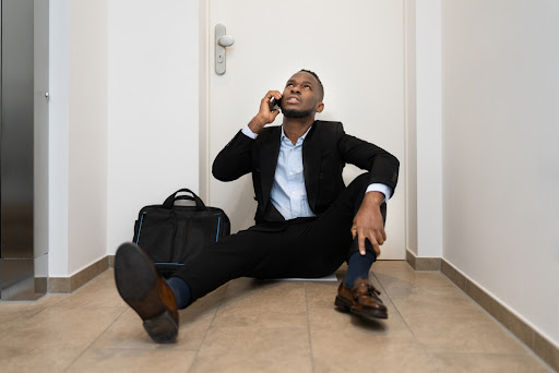 Aubert Services - Serrurier Nantes - Urgence - Dépannage - Serrurerie - Ouverture de porte - 24h/24 - Serrurier - Nantes - Thumbnail