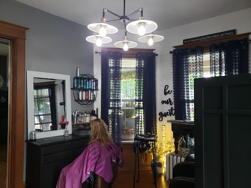 Kelly Jo's Hair & Tanning - Thumbnail