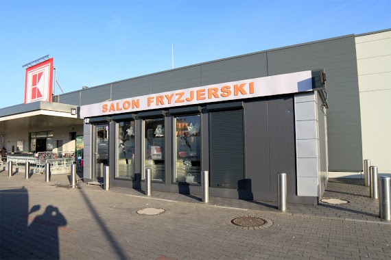 Fryzjer Hit Cenowy ! Salon Fryzjerski C.H. Kaufland, Author: Jacek Flisiuk