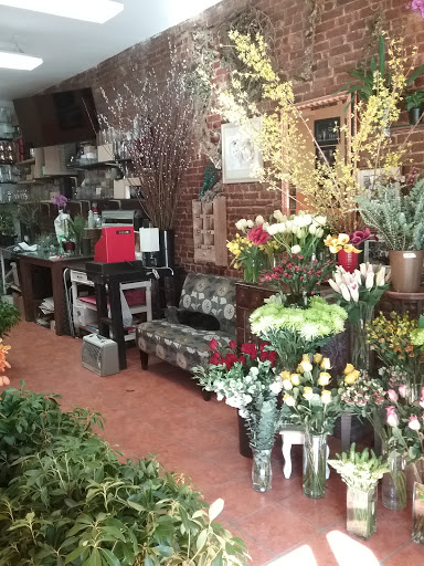 Flowers on Essex - Thumbnail