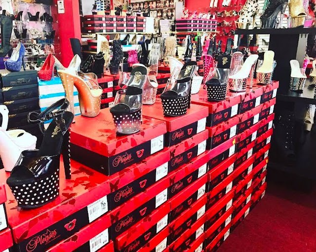 Red Shoes - Exotic Shoes and Wear